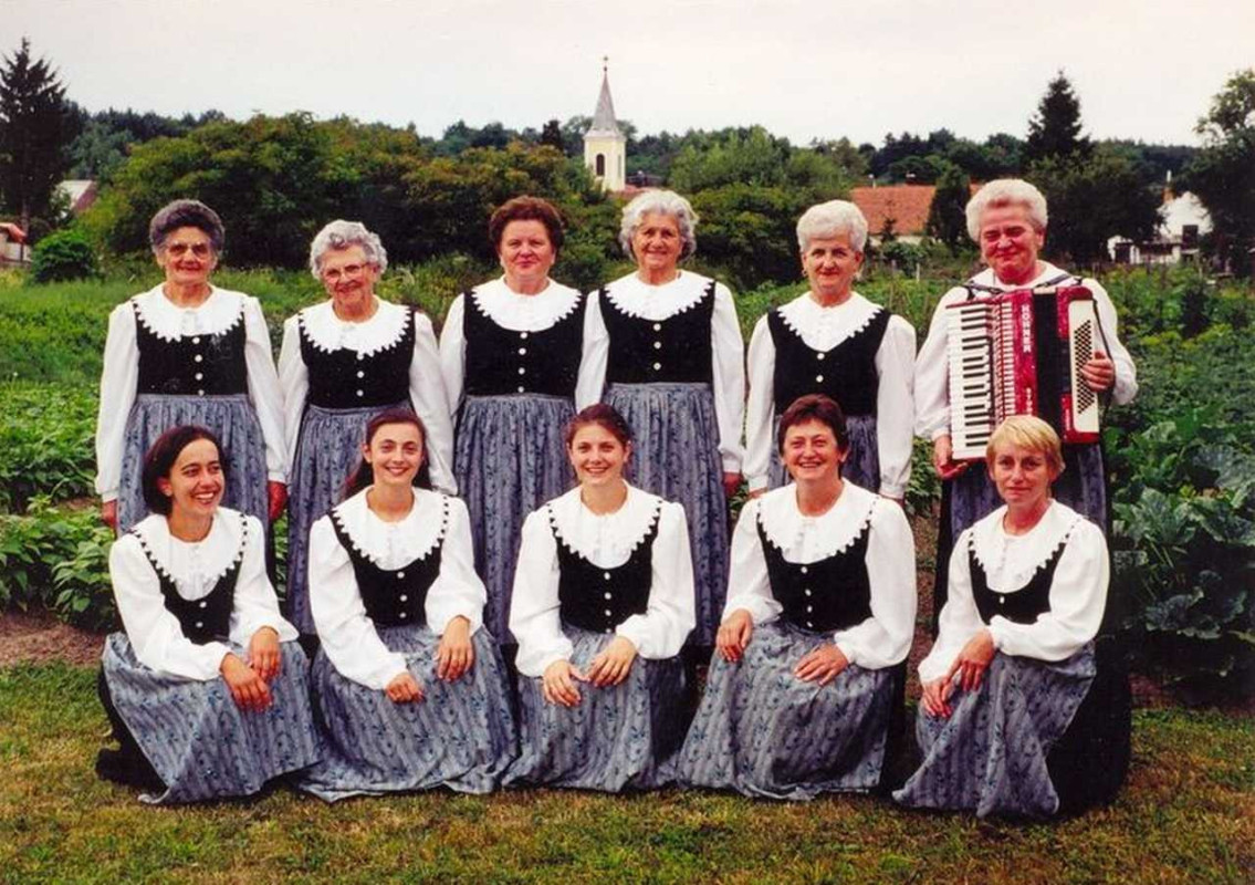 rabafuzesi-nemet-asszonykorus-07