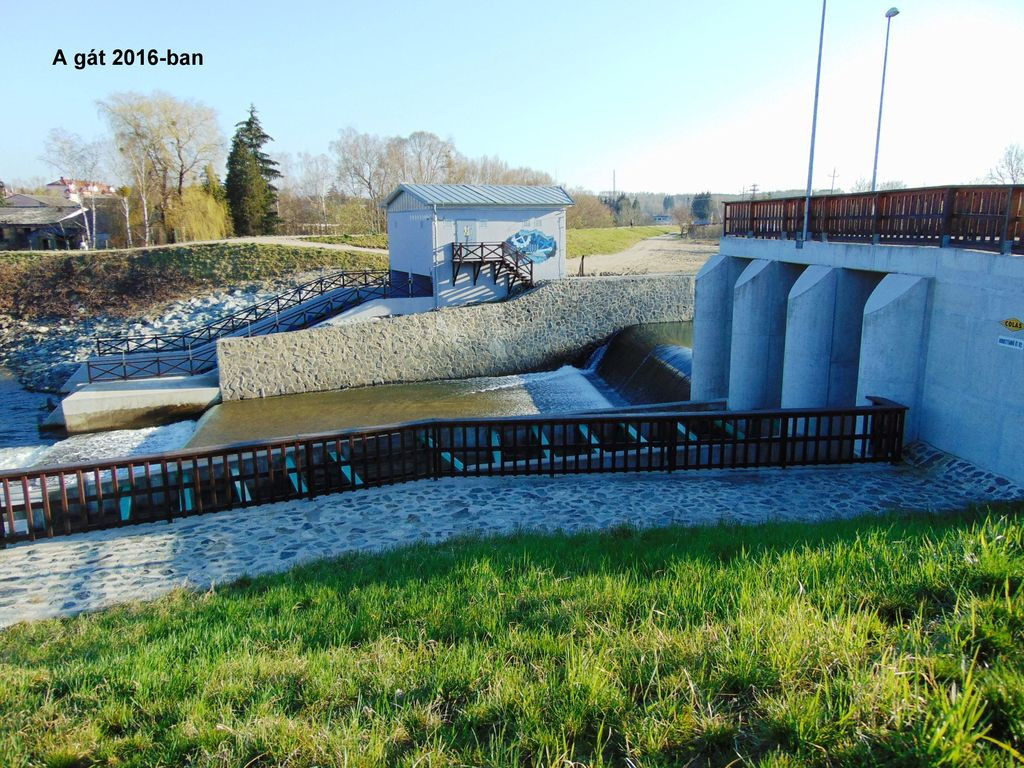 sztg-duzzasztogat-01